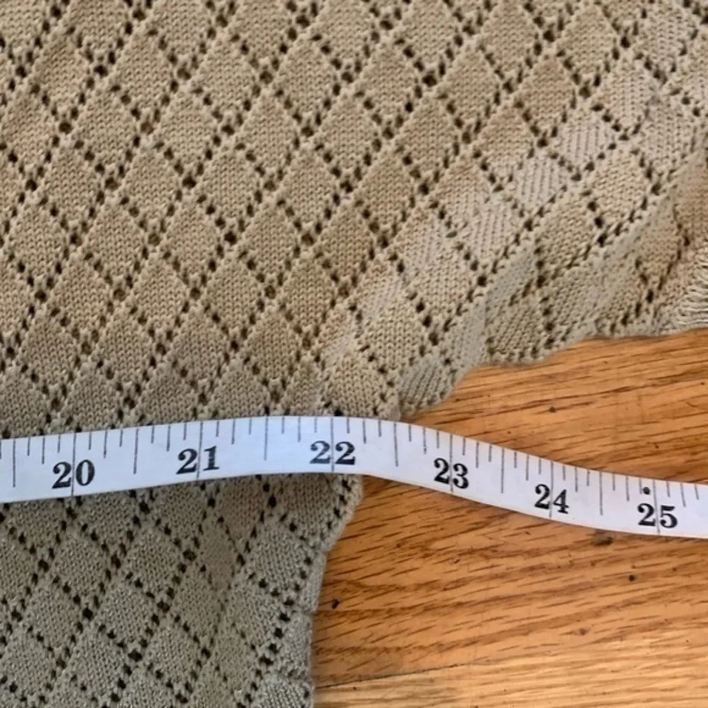 Magaschoni size small sweater